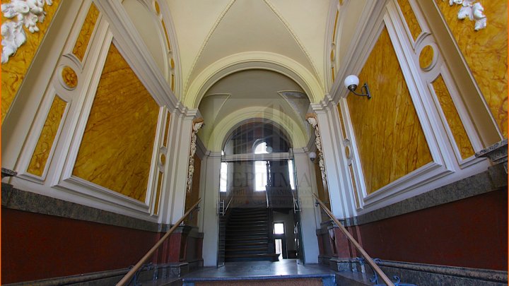 Hochwertige 2 Raumwohnung mit Balkon im Musikerviertel zu verkaufen