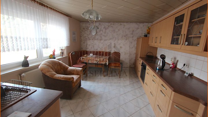 Großzügiges und gepflegtes  Einfamilienhaus zu verkaufen!