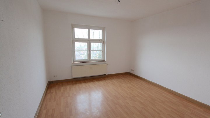 Eigentumswohnung mit großem Balkon in Weißenfels zu verkaufen!