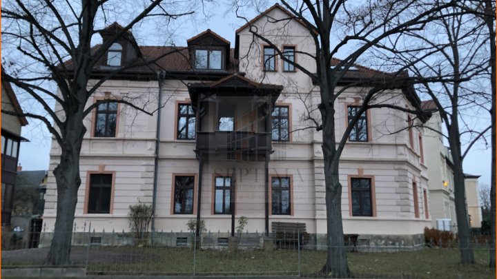 Wird nach Ihren Wünschen hergerichtet, großzügiges Büro zu vermieten