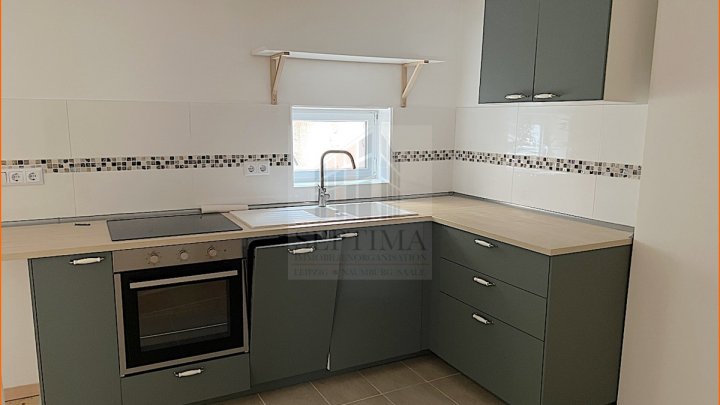 Schönes Reihenhaus mit Wintergarten mitten in der Innenstadt von Naumburg mit Blick auf den Dom zu verkaufen