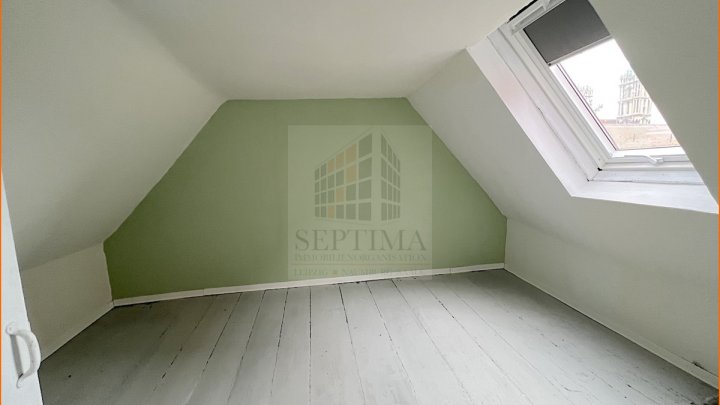 Schönes Reihenhaus mit Wintergarten mitten in der Innenstadt von Naumburg mit Blick auf den Dom zu verkaufen