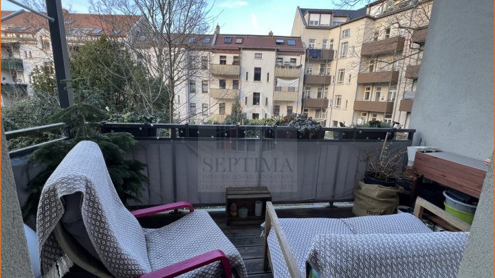 Hochwertig sanierte und gemütliche 3 Raumwohnung mit großem Balkon in ruhiger Lage und nah dem Auewald zu verkaufen