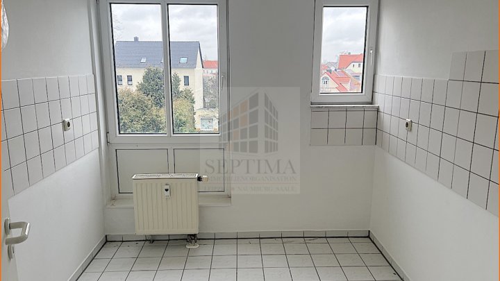 Sofortiger Einzug möglich! Großzügige und helle Maisonettewohnung mit Balkonen zu verkaufen