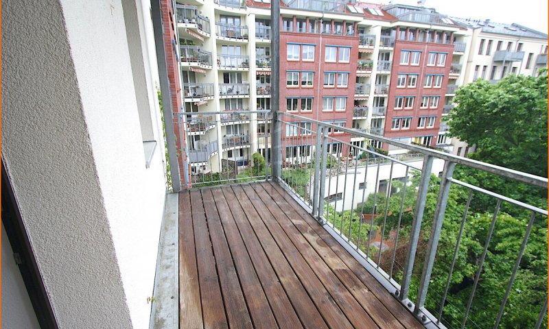 Zu Fuß zum Bahnhof, der Innenstadt und dem Rosental - gemütliche 2 Raumwohnung mit Balkon zu verkaufen