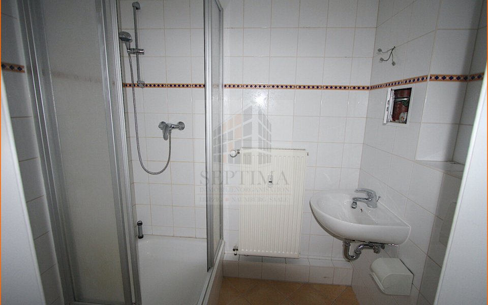 Bad mit Dusche