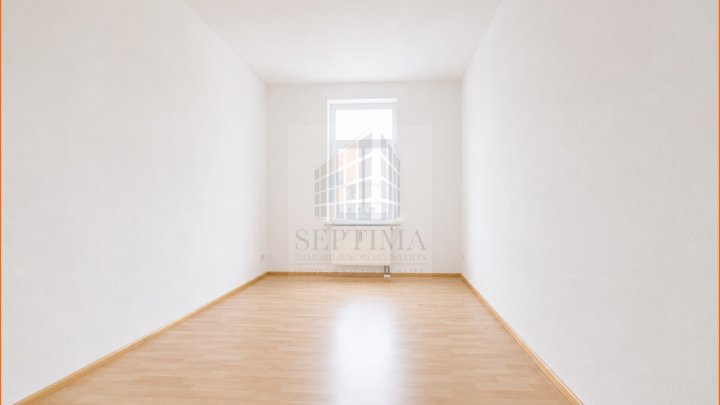 Großzügige und helle 2-Zimmer-Eigentumswohnung mit Balkon (vermietet) und Lift zu verkaufen